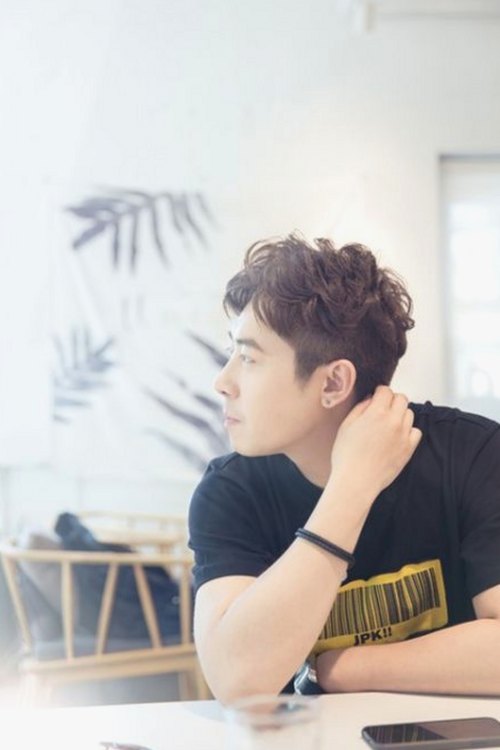 明星吃瓜大揭秘：娱乐圈的秘密聚集地曝光🍉